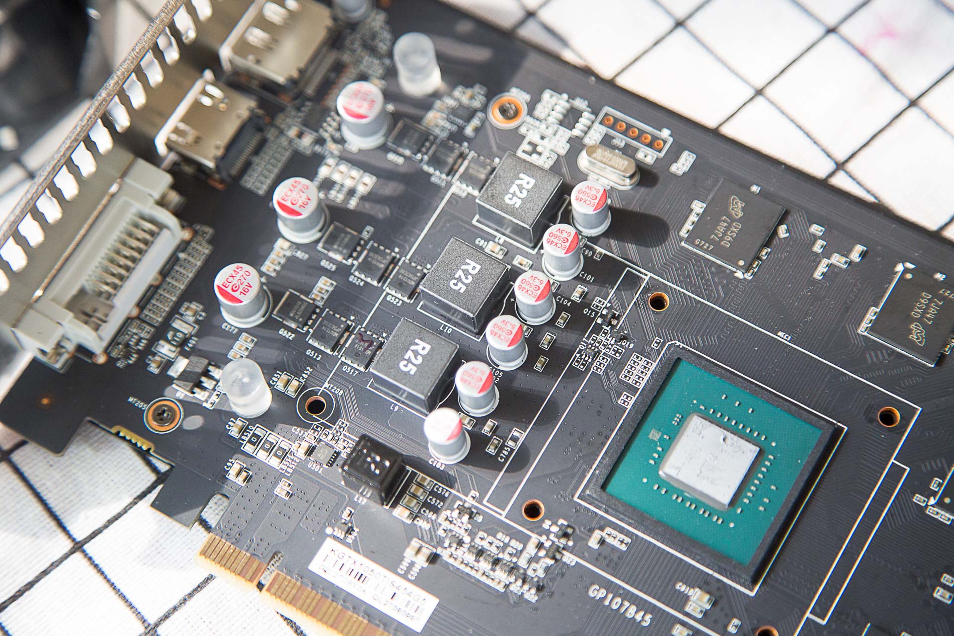 显卡铭瑄gtx1660super,铭瑄gtx1050显卡怎样