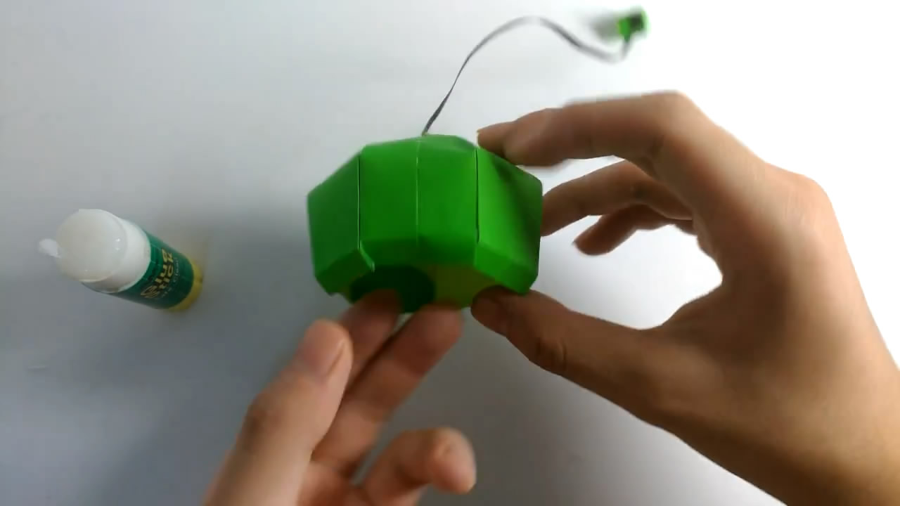 折纸复杂灯笼鱼教程,手工折纸大全鱼灯笼