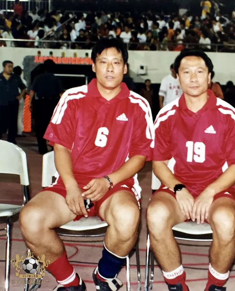 津门足球双百颂图片,津门足球双百颂签售会