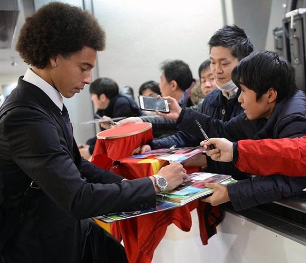 DG西装、rimowa旅行箱亚冠客场之旅派头十足天津权健受追捧！