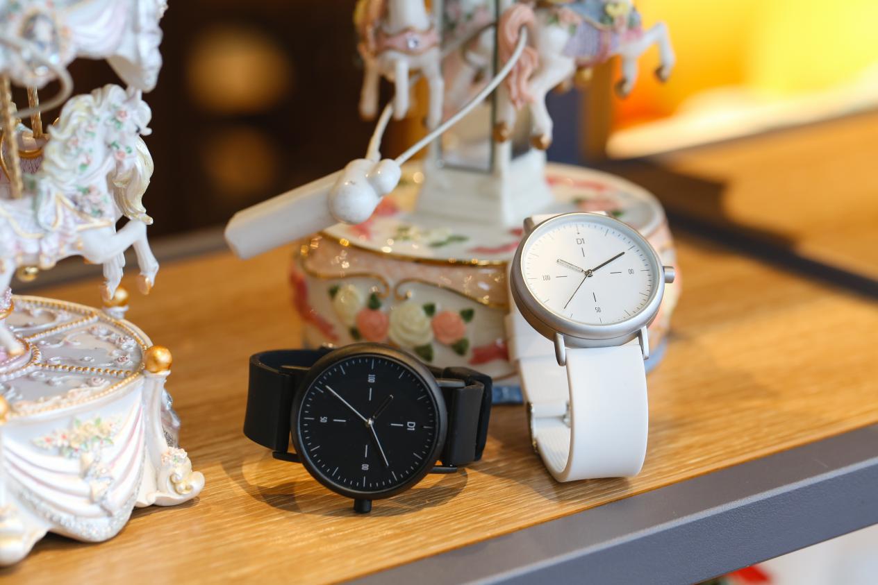 性价比超高的智能手表,性价比高的智能手表全面屏