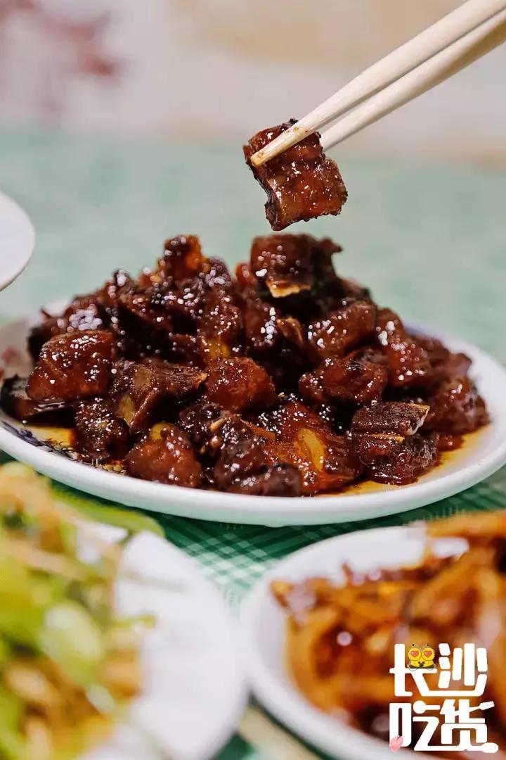 编辑部打卡,编辑部私藏的苍蝇馆子