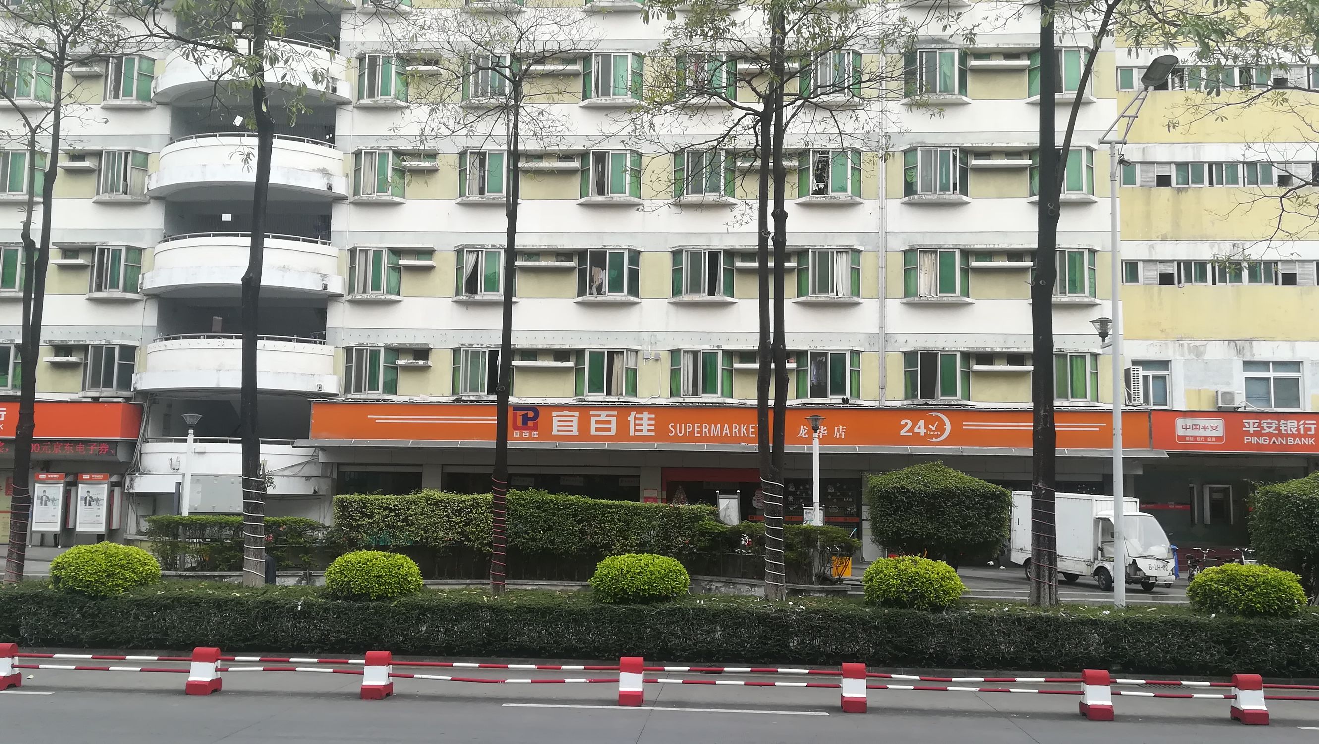 进入龙华富士康的感受,龙华富士康哪里可以进去