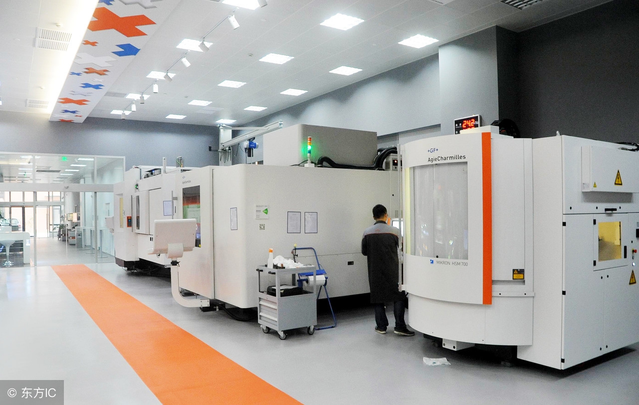 驾校教练适合做什么副业,驾校教练员工资多少钱一个月