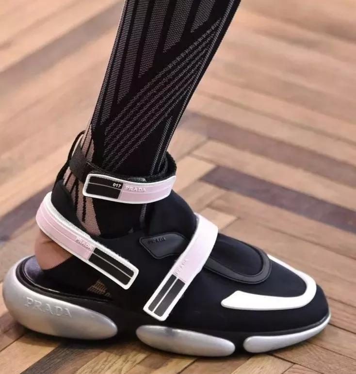 又好看又舒服的运动鞋,好看又便宜的运动鞋价格20元