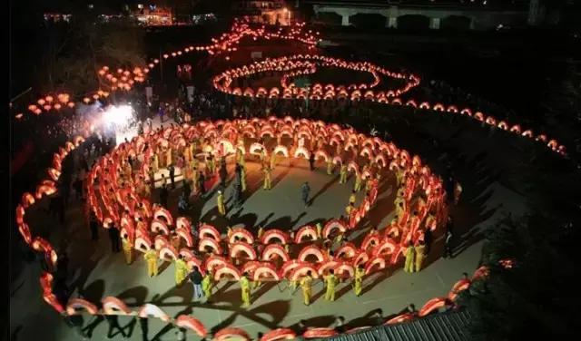 元宵节古镇逛一逛,古镇上的元宵节值得去玩嘛