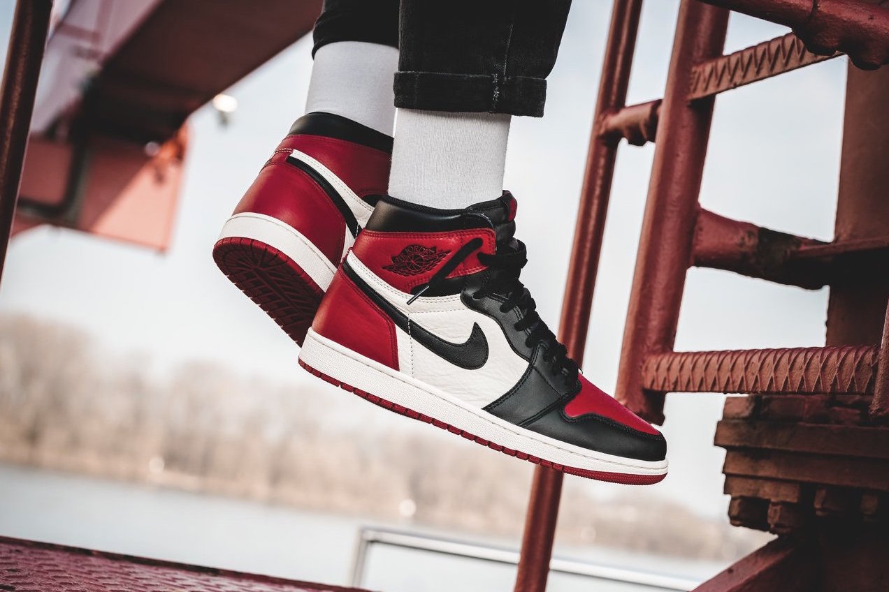 aj1黑红脚趾哪个版本最好,aj1黑红脚趾颜色暗还是鲜艳