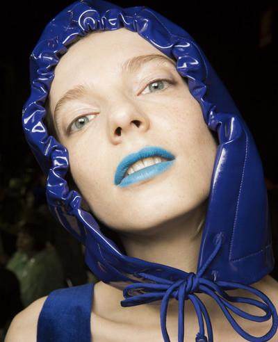 一字眉弯眉,一字眉自然眉韩式眉哪种好看