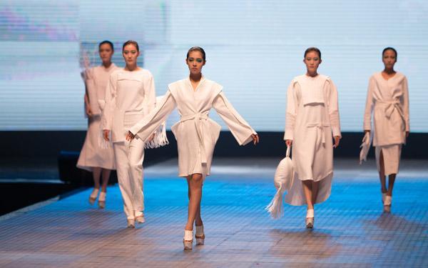 睡美人睡衣家居服儿童,睡美人金丝绒家居服