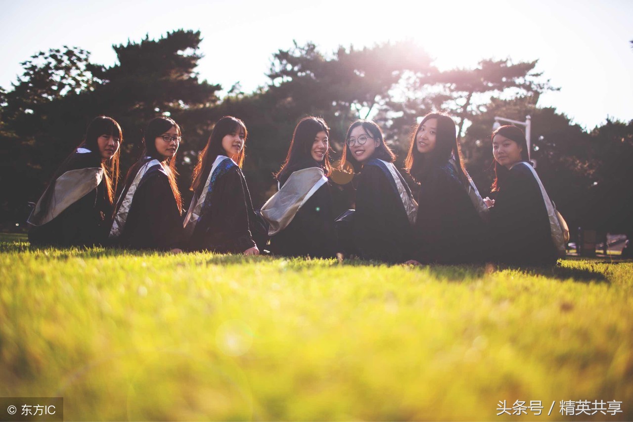 应届毕业生简历模板需要写成绩吗,应届毕业生如何写求职简历模板