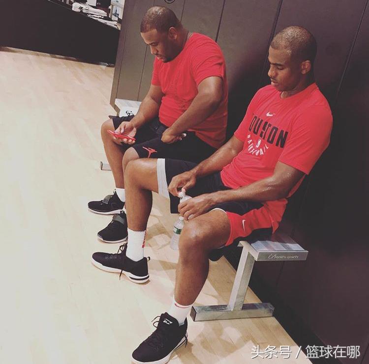 为什么保罗控制失误那么厉害,保罗低级失误的视频