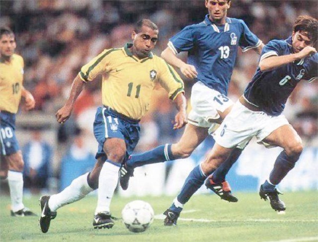 贝利带领巴西拿过多少个世界杯,巴西贝利和罗纳尔多