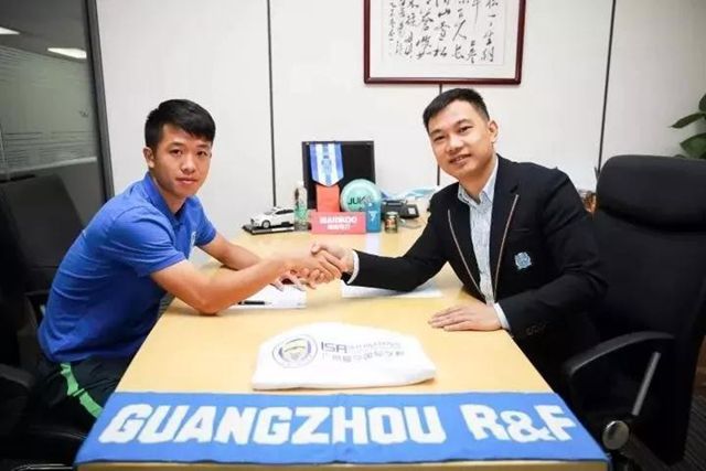 211研究生签约中超上演现实版“一球成名”成现役学历最高球员