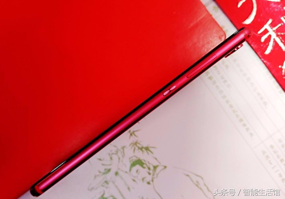 荣耀10v10,华为mate10对比荣耀v10