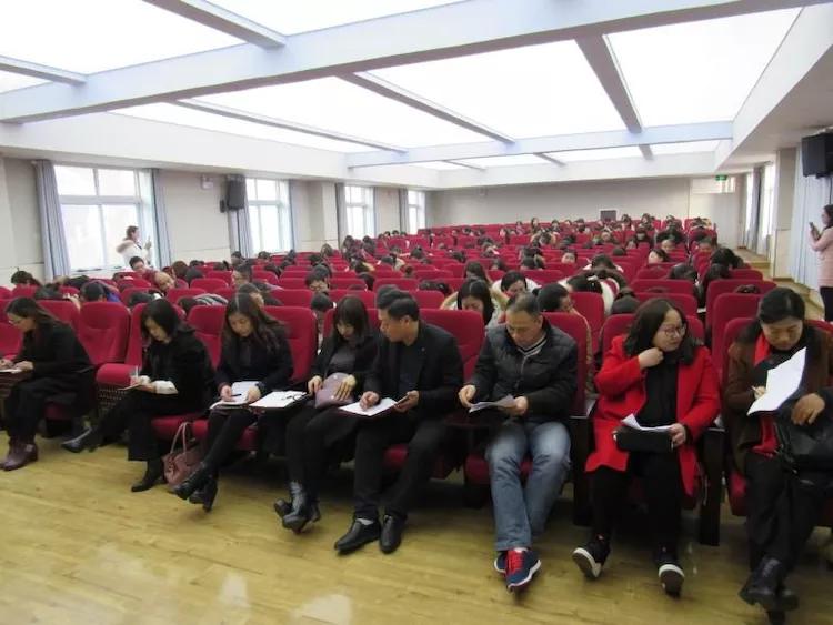 虎跃龙腾迎新春,虎跃龙腾扬帆起航