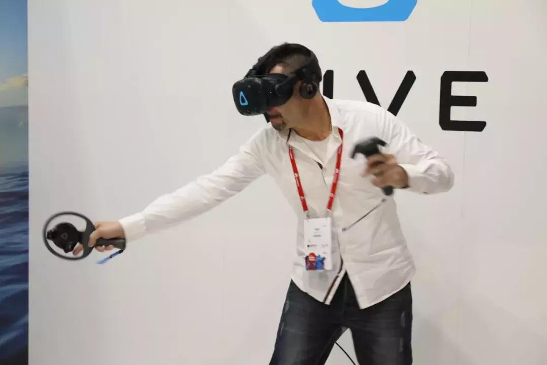 关于未来，VIVE在MWC上造了一个新词，众人服气