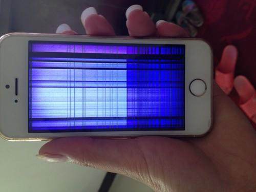 苹果12手机闪屏乱跳怎么解决,苹果手机闪屏怎么办别慌看这里