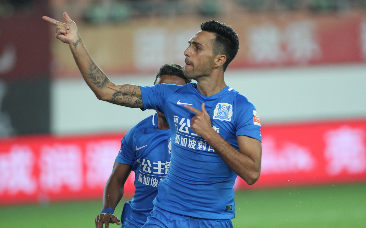 三次进球无效恒大输掉榜首大战,恒大遭遇魔鬼赛程22天迎7场硬仗