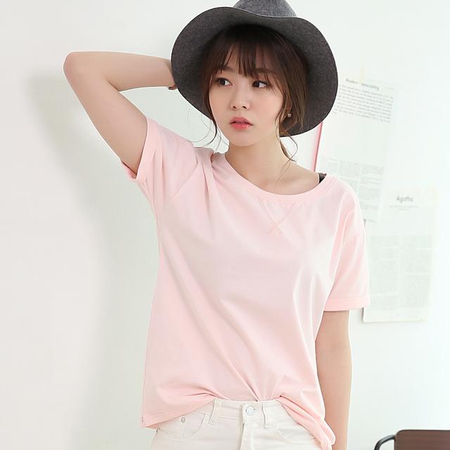 穿搭白t恤秋冬,白tee经典搭配