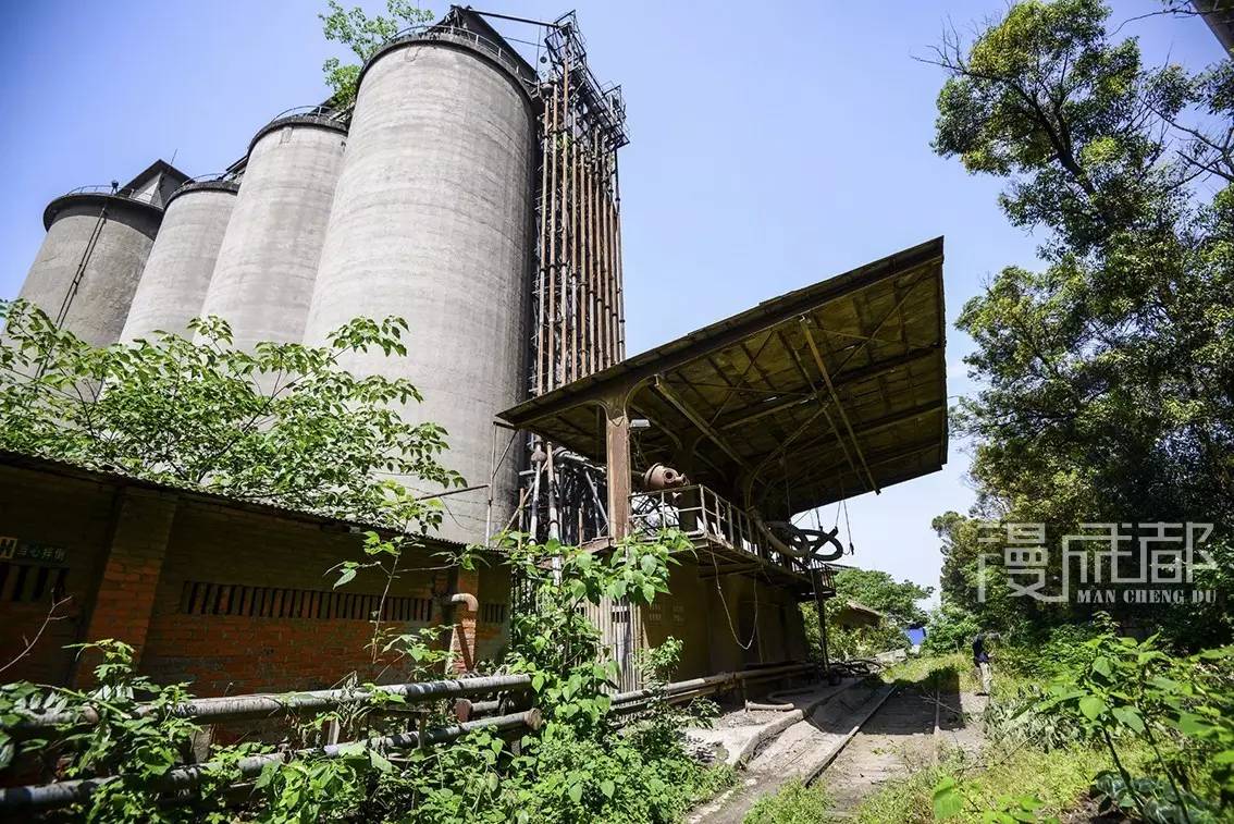 它们承载好多成都人的记忆,让我们一起来保护这些老工业建筑吧!