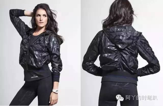 比起她的“黑白灰”，我更爱安迪帅爆了的跑步行头