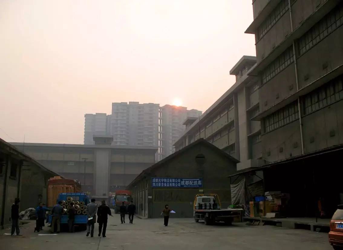 它们承载好多成都人的记忆,让我们一起来保护这些老工业建筑吧!