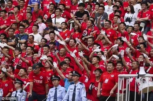 郜林进球后打脸回击,进步了10分但还是被骂