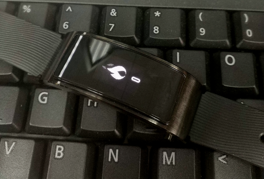 时尚款华为手环,华为b3手环测评