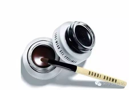 适合新手小白的眼线红黑榜测评,防水防汗防晕染7款眼线液测评