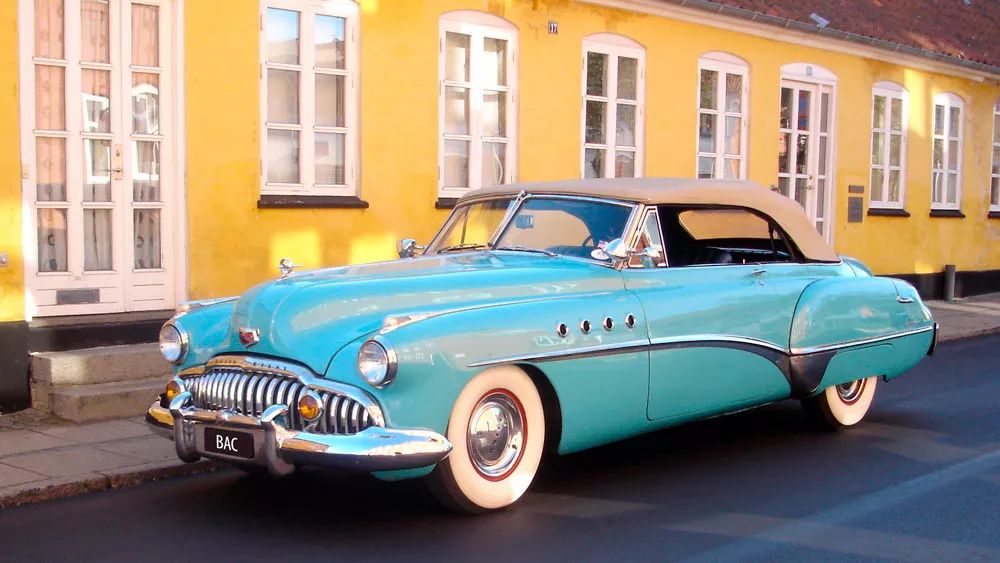 这才是绝无仅有的自驾游：租一辆稀有经典古董车踏上梦幻之旅