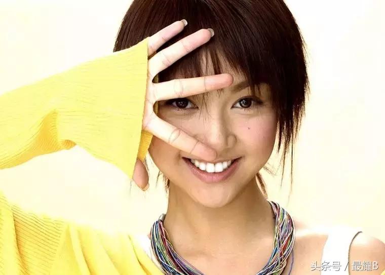 37岁的F小姐出道15年,不管怎么努力就是不红