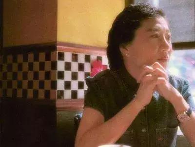 暗恋我的男生家里很有钱,家里有钱的男生追我