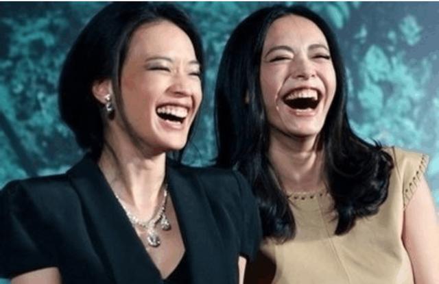 明星们牙花子笑飞的瞬间，杨幂是“豁牙老太”，吴亦凡成“村傻”