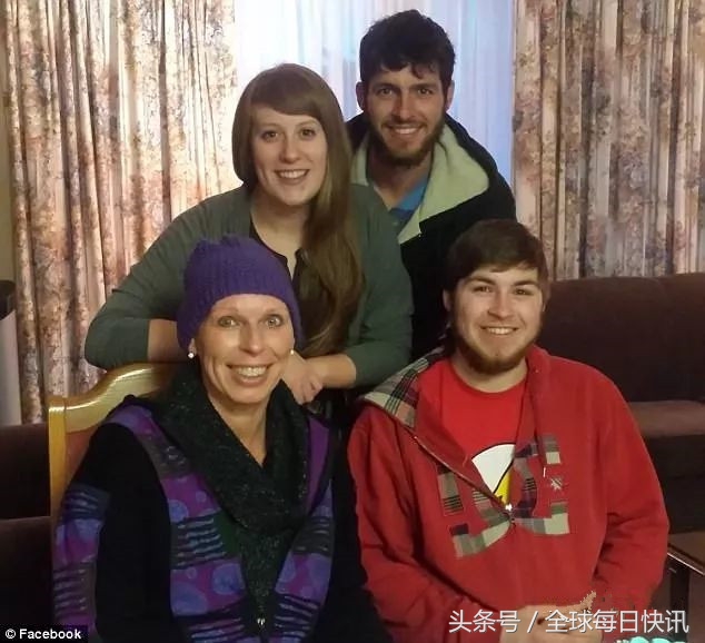 加拿大买彩票中3亿,女子买彩票时中了127万