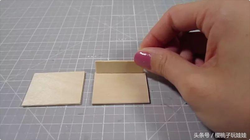 自制60厘米芭比娃娃的床头柜,给芭比娃娃做床又简单又好看