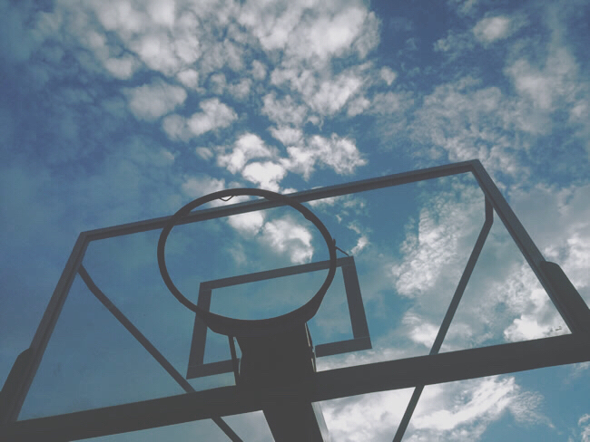 鎵嬭Е纰板埌浠讳綍涓滆タ鎰熻鍦ㄥ姩,涓嶇粡鎰忚Е纰板氨鏄績鍔ㄧ殑鎰熻