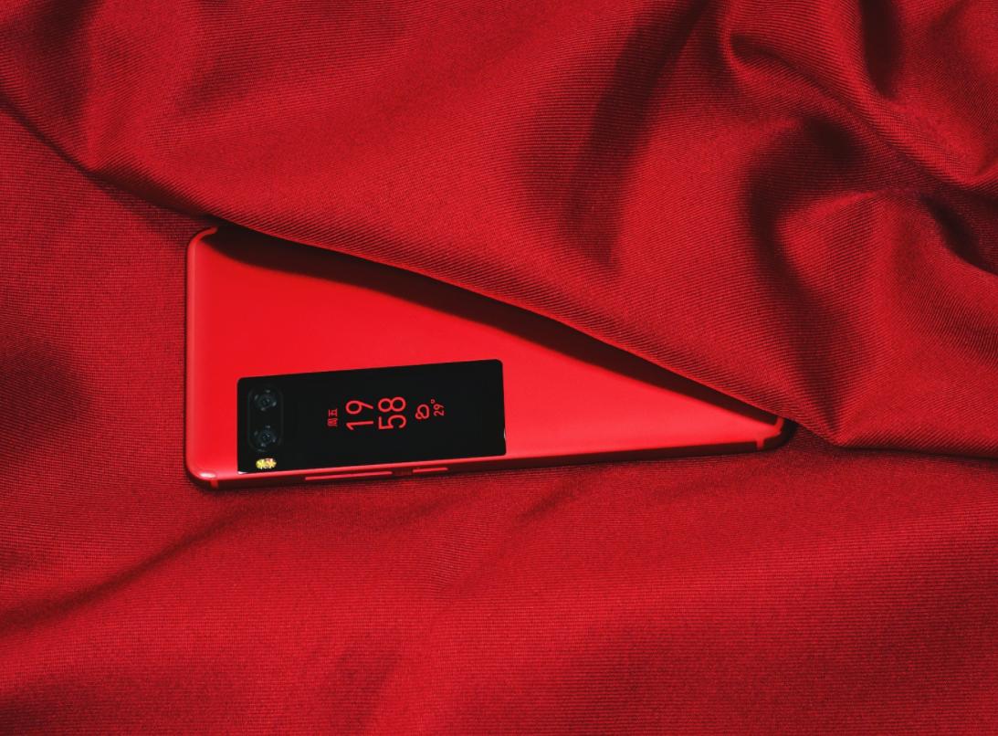 5.2英寸+索尼IMX386，这款旗舰如今仅售1899元