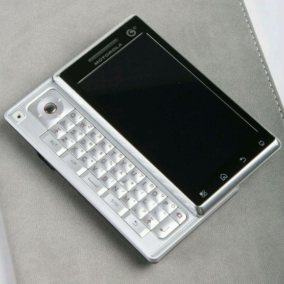 当年那些设计惊艳的手机,智能手机最经典设计