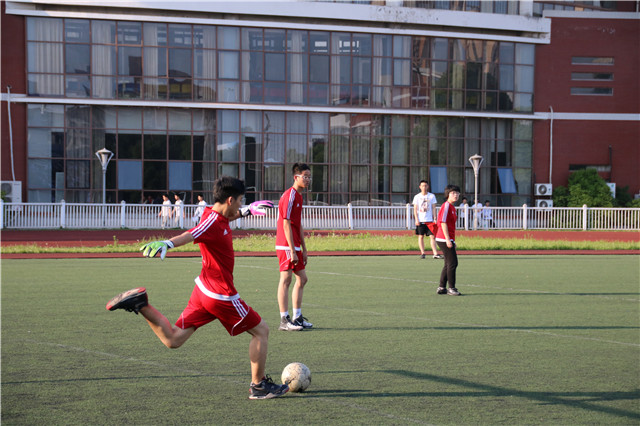 省锡中巅峰体育节直播,省锡中2021-2022年颁奖典礼