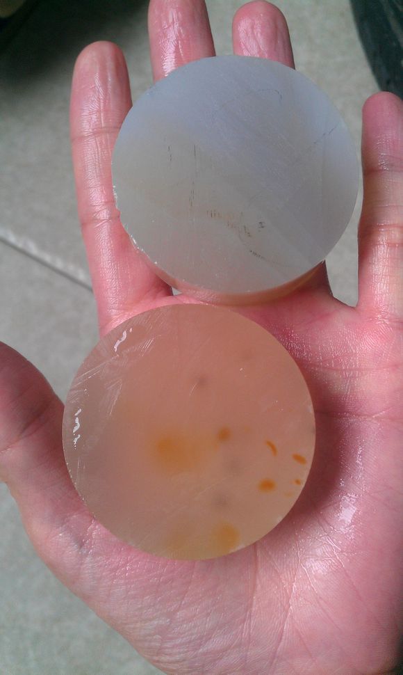 女人是水做的,玉石也会缺水快看看你戴着的女人吧!藏友必看!