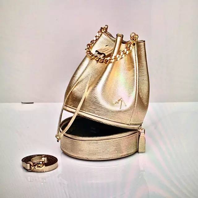 小众和大牌包哪个好用 (好看不贵的小众包实力种草)