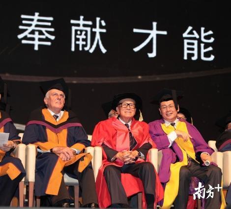 李嘉诚怎么从草根逆袭成首富的,李嘉诚退休前的秘诀