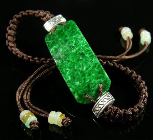 新手翡翠基础知识,新手想入行翡翠去哪个地方好