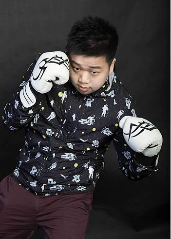 熊猫直播蓝战非小老虎,蓝战非熊猫直播超管小姐姐