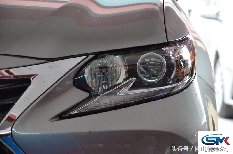 雷克萨斯es低配换led灯,汽车led灯太亮总是被误以为远光灯