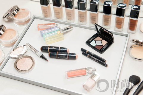 迪奥dior2018早春度假系列时装秀,dior迪奥早春成衣系列发布秀