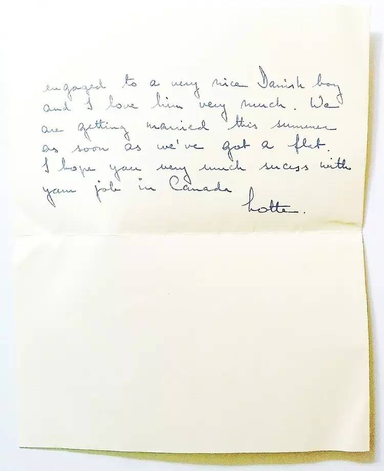 半个世纪前的铁皮箱，打开一个陌生人的罗曼史