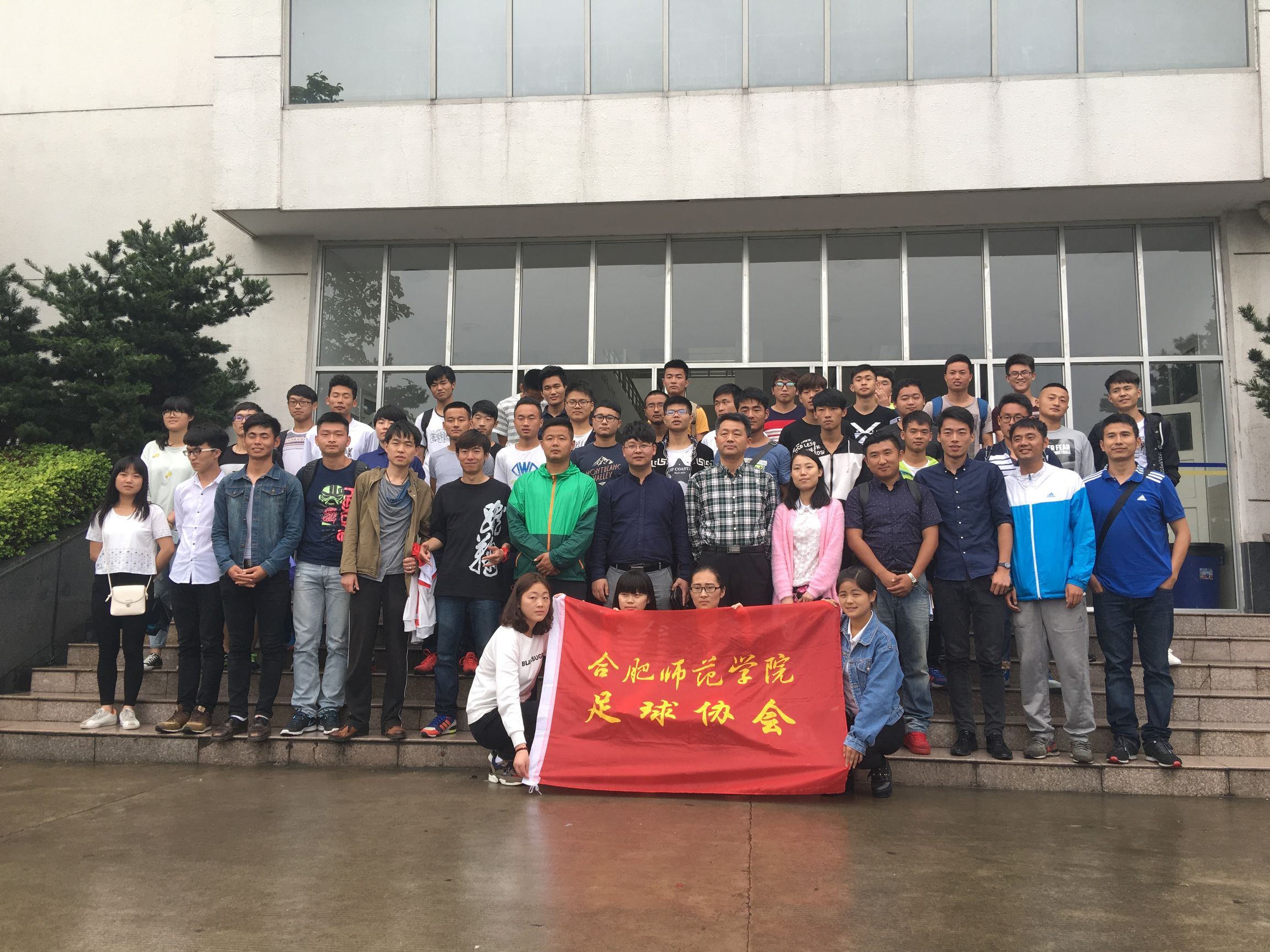 校园足球文化培育,共建足球学院