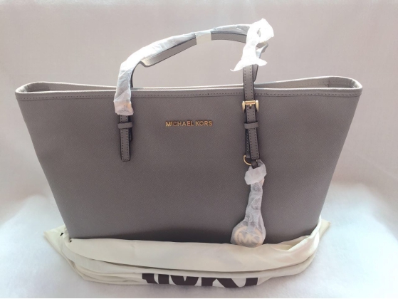 大牌包包正确保养,保养包包的保养油