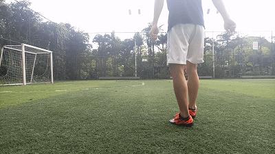 迪卡侬足球鞋kipstaagility,迪卡侬的足球鞋性价比